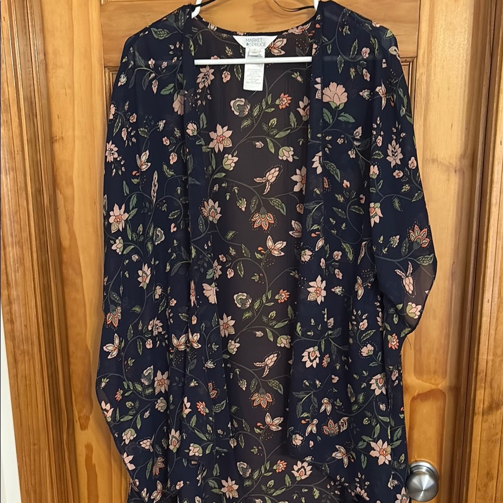 Market & Spruce Navy Floral Kimono